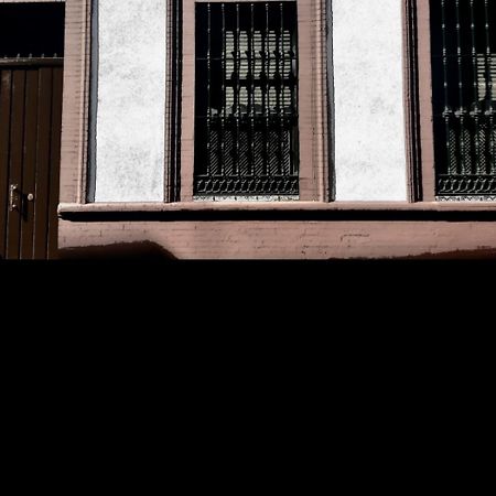 Junto A La Calle Betis: El Corazon De Triana Sevilla Exterior foto